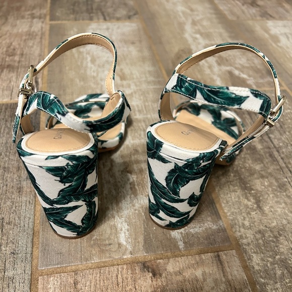 Gianni Bini palm leaf high Heel sandal 8.5 - Picture 6 of 7
